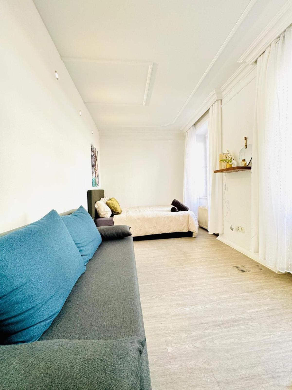Appartement Comfy 4br Apt, 12-min To Fac Platz